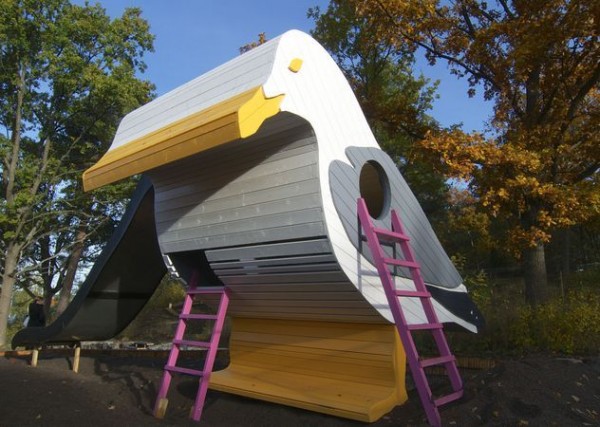 Desain Playground Yang Bikin Orang Dewasa Pengen Ikutan Main